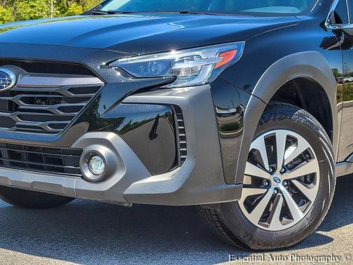 Crystal Black Silica 2025 Subaru Outback Premium