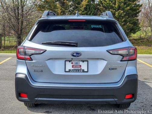 Ice Silver Metallic 2024 Subaru Outback Premium