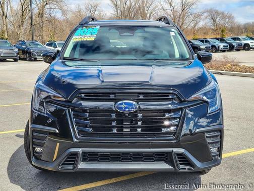 Crystal Black Silica 2025 Subaru Ascent Onyx Edition Touring