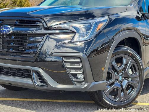 Crystal Black Silica 2025 Subaru Ascent Onyx Edition Touring