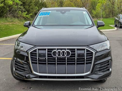 2024 Audi Q7 45 Premium Plus