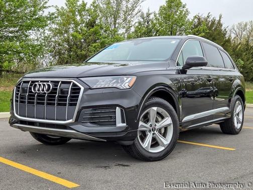 2024 Audi Q7 45 Premium Plus