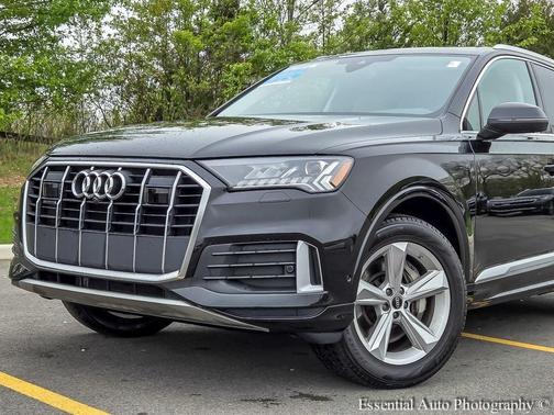 2024 Audi Q7 45 Premium Plus