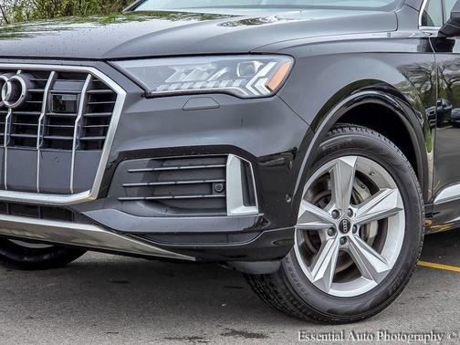 2024 Audi Q7 45 Premium Plus