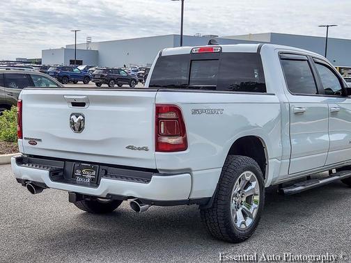 Bright White Clearcoat 2022 RAM 1500 Big Horn