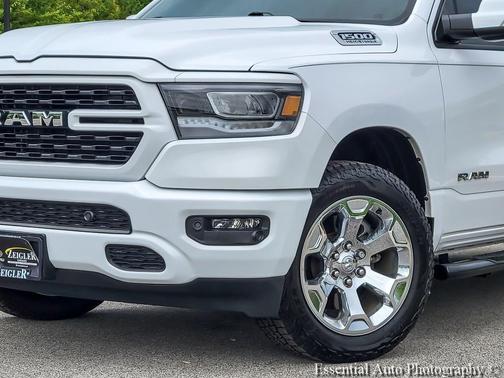 Bright White Clearcoat 2022 RAM 1500 Big Horn