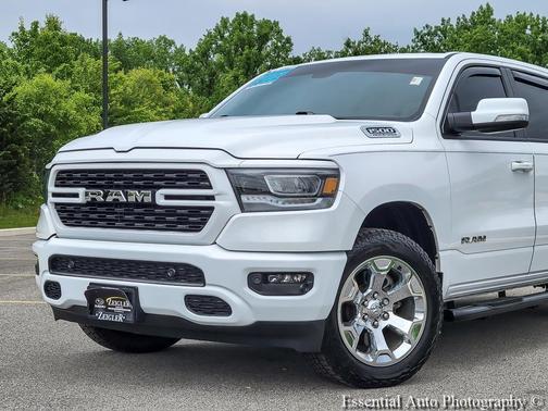 Bright White Clearcoat 2022 RAM 1500 Big Horn