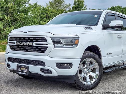 Bright White Clearcoat 2022 RAM 1500 Big Horn