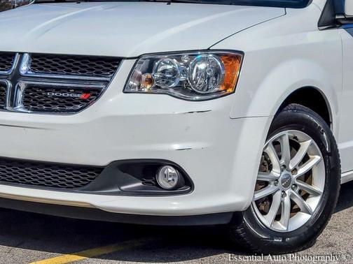 White Knuckle Clearcoat 2019 Dodge Grand Caravan SXT