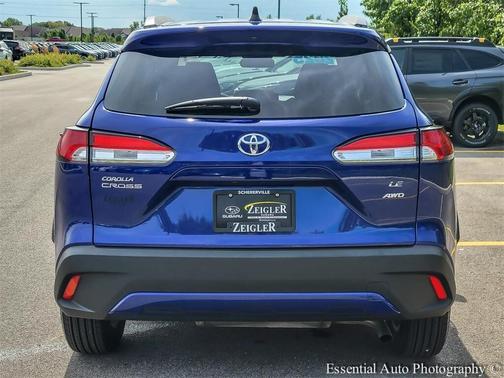 2025 Toyota Corolla Cross LE