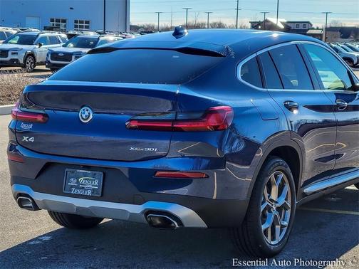 2023 BMW X4 xDrive30i