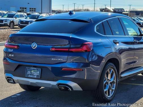 2023 BMW X4 xDrive30i