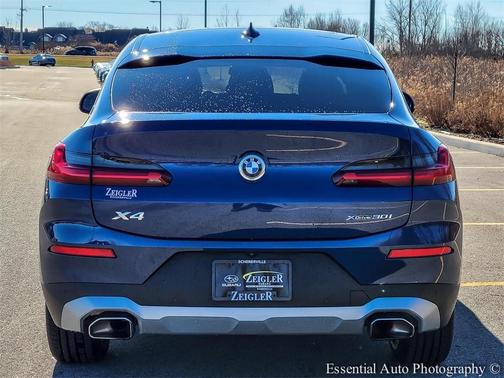 2023 BMW X4 xDrive30i