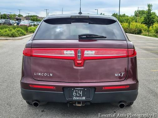 Burgundy 2018 Lincoln MKT Reserve