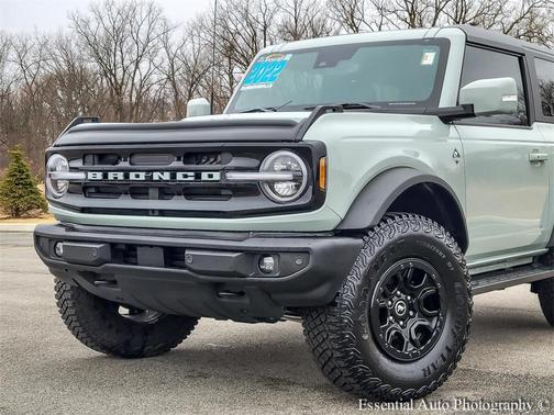 2022 Ford Bronco Outer Banks