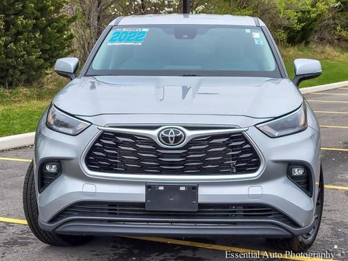 2022 Toyota Highlander LE