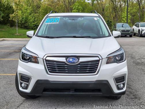 Crystal White Pearl 2021 Subaru Forester Limited