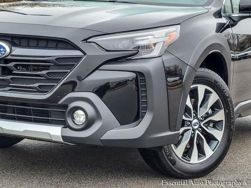 Crystal Black Silica 2024 Subaru Outback Limited