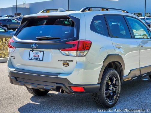 Crystal White Pearl 2023 Subaru Forester Wilderness