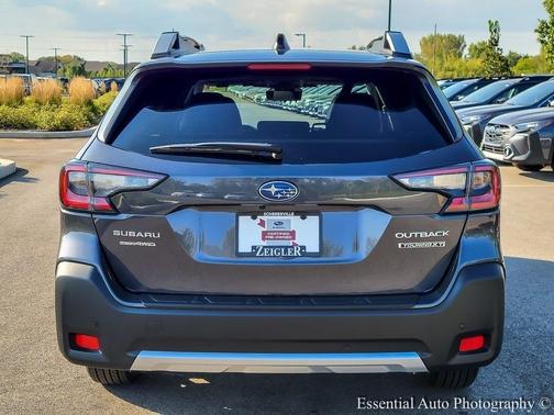 2025 Subaru Outback Touring XT
