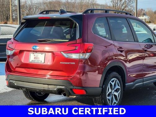 2024 Subaru Forester Premium