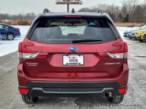 2024 Subaru Forester Premium