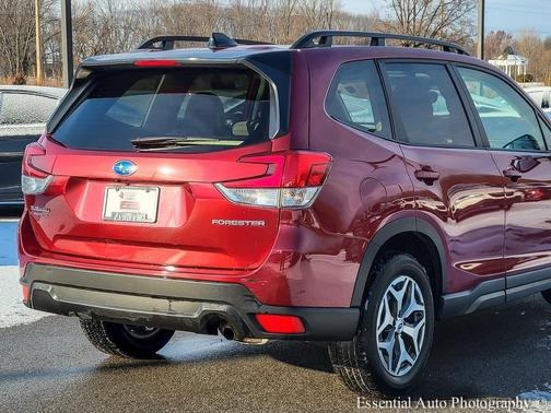 2024 Subaru Forester Premium