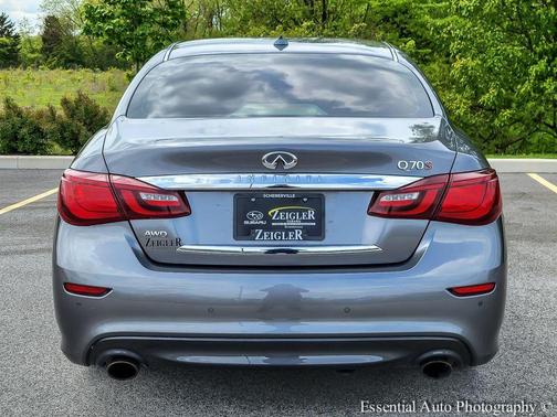 Graphite Shadow 2015 INFINITI Q70 3.7X