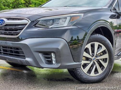 Crystal Black Silica 2020 Subaru Outback Premium