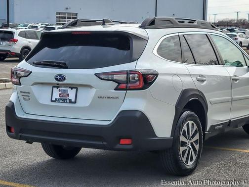 Crystal White Pearl 2023 Subaru Outback Premium