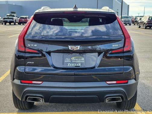 2023 Cadillac XT4 Luxury