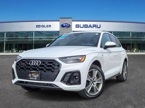 Arkona White 2025 Audi Q5 45 S line quattro Premium
