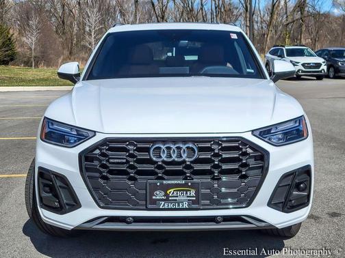 2025 Audi Q5 45 S line quattro Premium