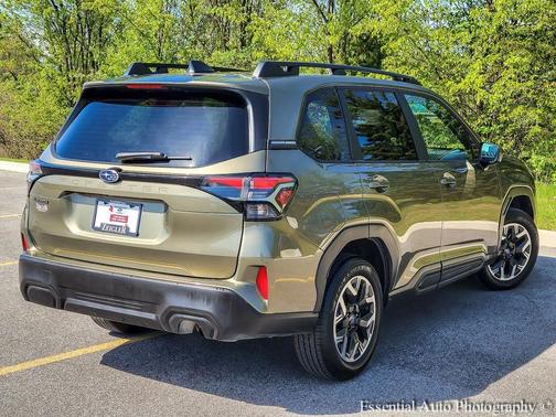 Autumn Green Metallic 2025 Subaru Forester Premium