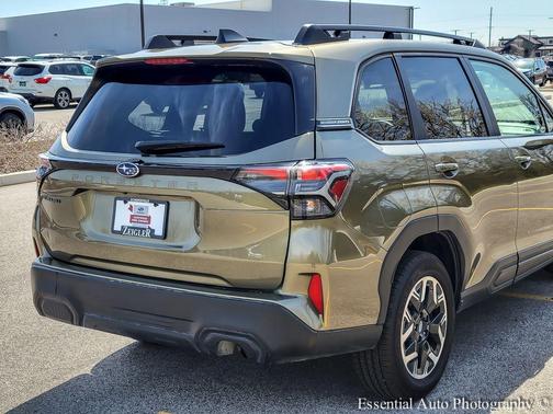Autumn Green Metallic 2025 Subaru Forester Premium