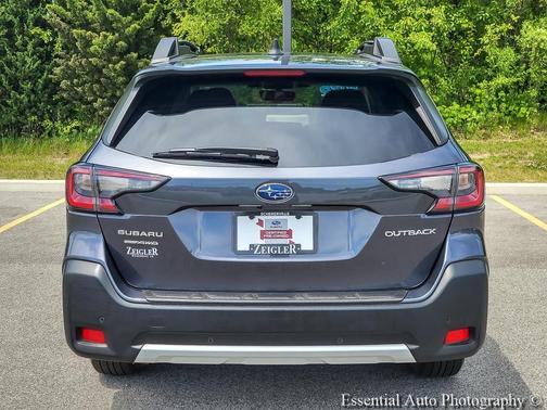 Magnetite Gray Metallic 2025 Subaru Outback Limited