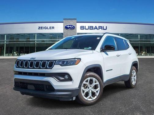 Bright White Clearcoat 2024 Jeep Compass Latitude