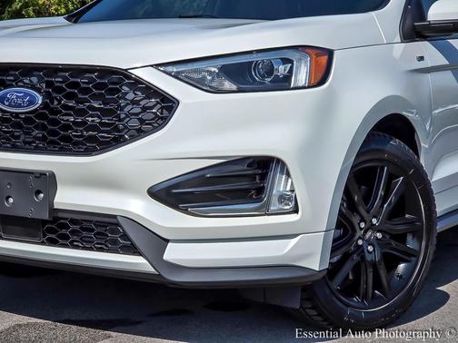 2023 Ford Edge ST Line