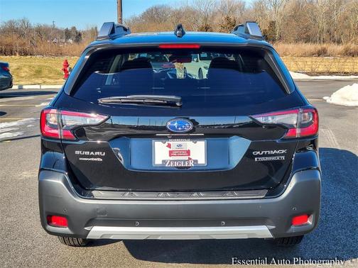 2025 Subaru Outback Touring XT