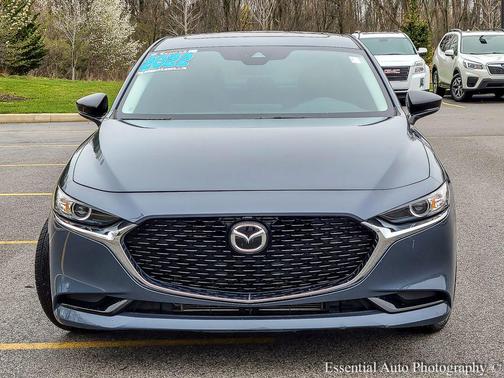 2022 Mazda Mazda3 Carbon Edition