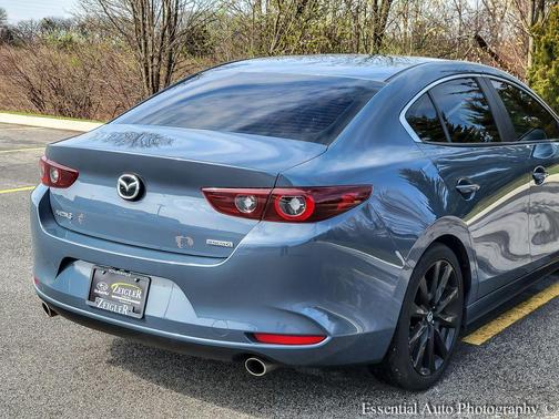 Polymetal Gray Metallic 2022 Mazda Mazda3 Carbon Edition