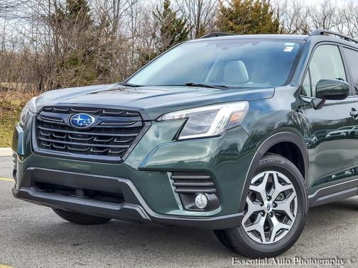 Cascade Green Silica 2023 Subaru Forester Premium
