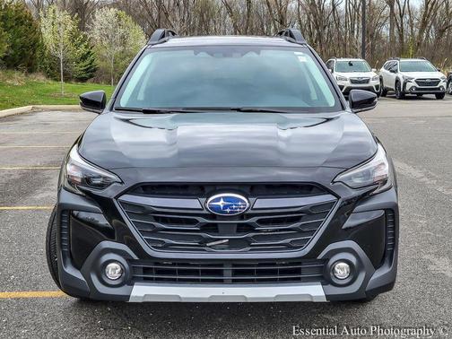 Crystal Black Silica 2024 Subaru Outback Limited XT