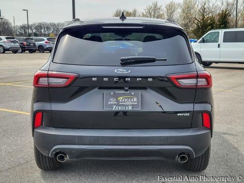 Black Metallic 2025 Ford Escape ST-Line