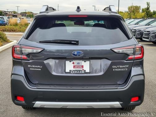 2025 Subaru Outback Touring XT