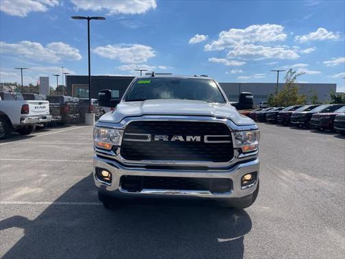 2024 RAM 2500 Big Horn Crew Cab 4x4 64' Box