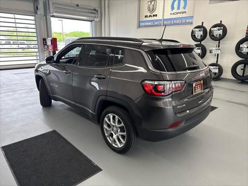 2024 Jeep Compass Latitude Lux