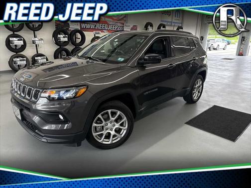 2024 Jeep Compass Latitude Lux