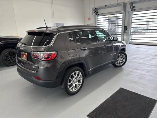 2024 Jeep Compass Latitude Lux