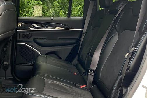 2023 Jeep Grand Cherokee 4xe Trailhawk Carb State Pkg